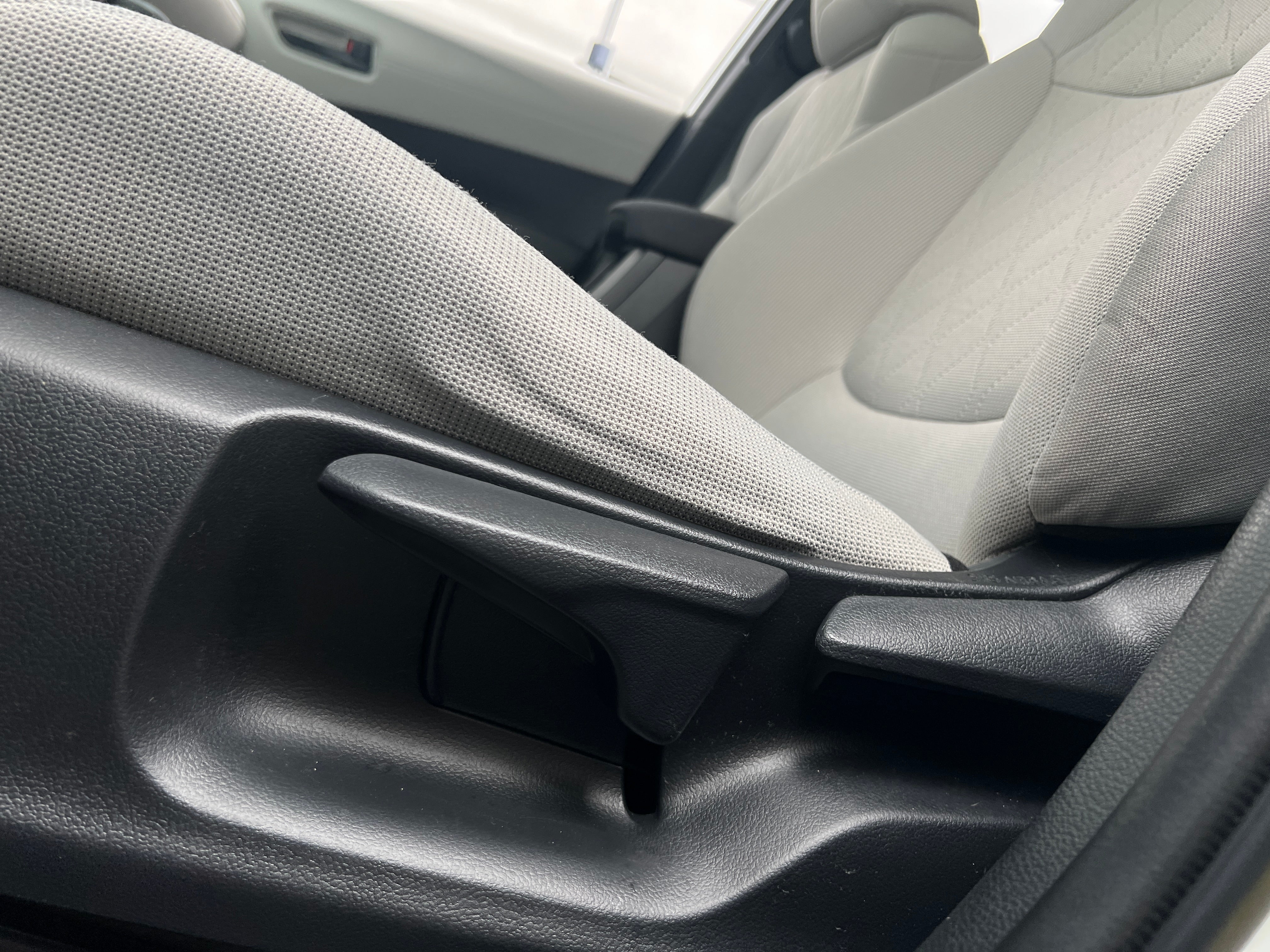toyota corolla cross 2022 7MUBAAAG2NV003502 image toyota corolla cross 2022 7MUBAAAG2NV003502 image